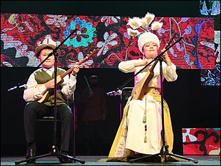 4 ноября 2019 г., Барнаул   Чествование лучших мастеров и праздник национальных культур: как в Барнауле отметили День народного единства  