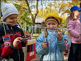 5 октября 2008 г., Барнаул   Праздник Осени в барнаульском дворе