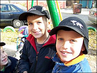 5 октября 2008 г., Барнаул   Праздник Осени в барнаульском дворе