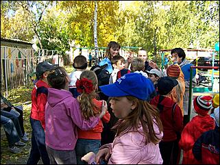 5 октября 2008 г., Барнаул   Праздник Осени в барнаульском дворе