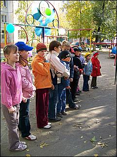 5 октября 2008 г., Барнаул   Праздник Осени в барнаульском дворе