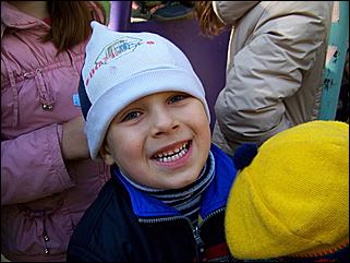 5 октября 2008 г., Барнаул   Праздник Осени в барнаульском дворе