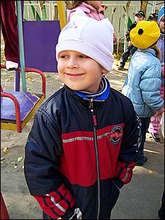 5 октября 2008 г., Барнаул   Праздник Осени в барнаульском дворе