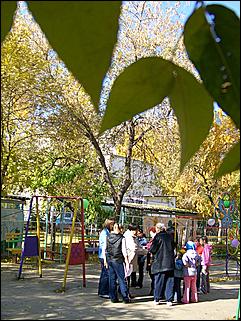 5 октября 2008 г., Барнаул   Праздник Осени в барнаульском дворе