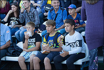 25 август 2016 г., Барнаул © Амител Вячеслав Мельников   "Динамо", вперед! Самые эмоциональные болельщики на матче барнаульской команды с "Енисеем" 