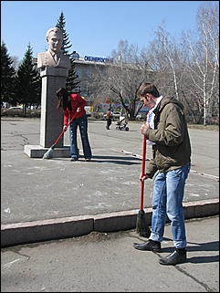 12 апреля 2011 г., Барнаул   Молодежное шествие «Первые в космосе – первые на Земле»