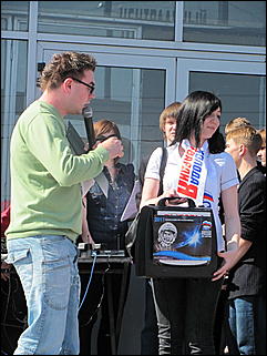 12 апреля 2011 г., Барнаул   Молодежное шествие «Первые в космосе – первые на Земле»