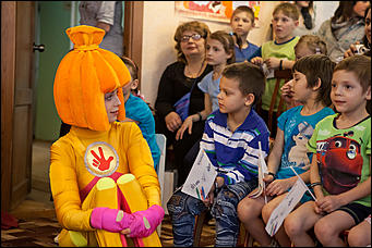 6 марта 2013г. Барнаул   Сертификат на 1 миллион 150 тысяч получил Барнаульский детский дом №7