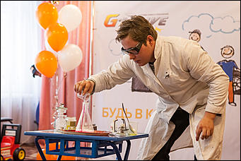 6 марта 2013г. Барнаул   Сертификат на 1 миллион 150 тысяч получил Барнаульский детский дом №7