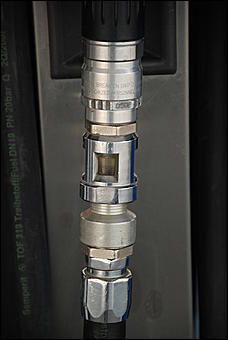 18 августа 2009 г., Барнаул   Открытие АЗС под новым брендом "Газпромнефть"