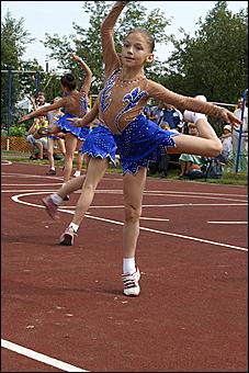 23 августа 2009 г., Барнаул   Открытие спортивной площадки в Железнодорожном районе Барнаула 