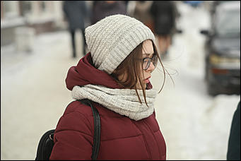 12 января 2018 г., Барнаул. Екатерина Смолихина   Тепло ли тебе, девица: жительницы Барнаула на зимних улицах