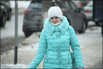 12 января 2018 г., Барнаул. Екатерина Смолихина   Тепло ли тебе, девица: жительницы Барнаула на зимних улицах