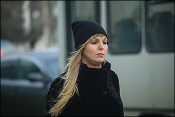 12 января 2018 г., Барнаул. Екатерина Смолихина   Тепло ли тебе, девица: жительницы Барнаула на зимних улицах