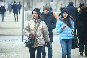 12 января 2018 г., Барнаул. Екатерина Смолихина   Тепло ли тебе, девица: жительницы Барнаула на зимних улицах