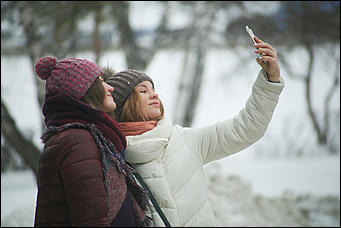 12 января 2018 г., Барнаул. Екатерина Смолихина   Тепло ли тебе, девица: жительницы Барнаула на зимних улицах