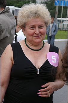 19 июня 2008 г., Барнаул   В Барнауле впервые состоялся забег на "шпильках"