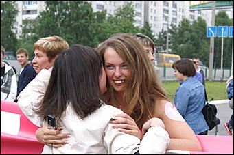 19 июня 2008 г., Барнаул   В Барнауле впервые состоялся забег на "шпильках"