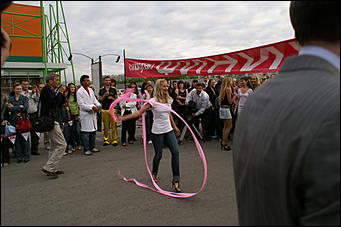 19 июня 2008 г., Барнаул   В Барнауле впервые состоялся забег на "шпильках"