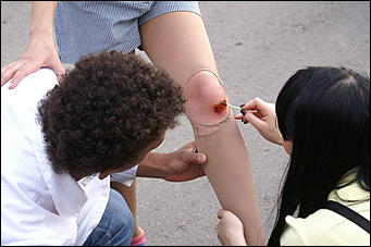 19 июня 2008 г., Барнаул   В Барнауле впервые состоялся забег на "шпильках"