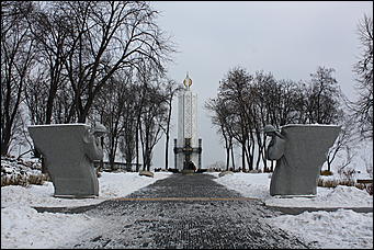 3 января 2009г., Киев, Украина   Мемориальный комплекс памяти жертв Голодомора в Киеве 