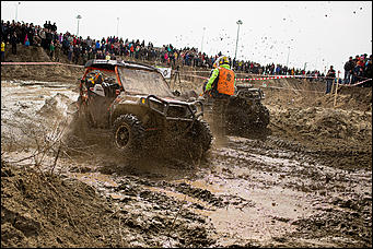 24 апрель 2018 г., Барнаул   Автоцентр АЕМ принял участие в "Апрельском кураже"