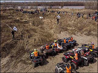 24 апрель 2018 г., Барнаул   Автоцентр АЕМ принял участие в "Апрельском кураже"