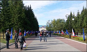 15 сентября 2007 г., Барнаул   В Барнауле на пл.Сахарова началось празднование Дня города 