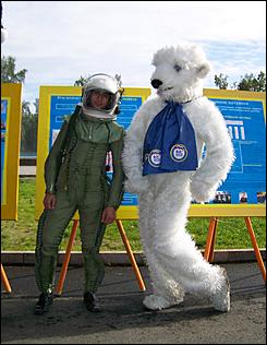 15 сентября 2007 г., Барнаул   В Барнауле на пл.Сахарова началось празднование Дня города 