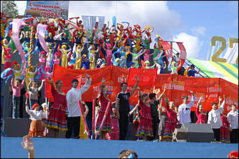 15 сентября 2007 г., Барнаул   В Барнауле на пл.Сахарова началось празднование Дня города 