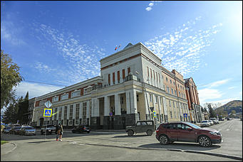 18 октября 2017 г., Горно-Алтайск. Екатерина Смолихина   Рядом, но другой: фотозаметки о столице Республики Алтай