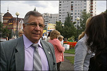 22 августа 2009 г., Барнаул   День рождения Барнаула - выставка цветов и "Город мастеров"