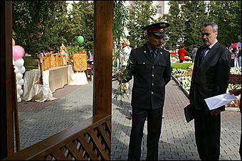 22 августа 2009 г., Барнаул   День рождения Барнаула - выставка цветов и "Город мастеров"