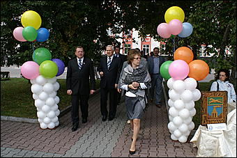 22 августа 2009 г., Барнаул   День рождения Барнаула - выставка цветов и "Город мастеров"