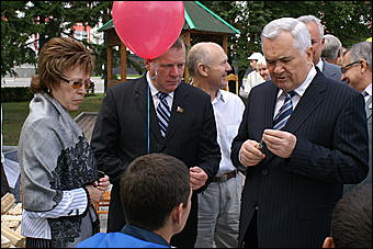 22 августа 2009 г., Барнаул   День рождения Барнаула - выставка цветов и "Город мастеров"