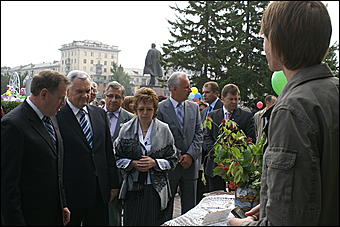 22 августа 2009 г., Барнаул   День рождения Барнаула - выставка цветов и "Город мастеров"