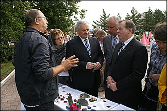 22 августа 2009 г., Барнаул   День рождения Барнаула - выставка цветов и "Город мастеров"