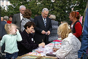 22 августа 2009 г., Барнаул   День рождения Барнаула - выставка цветов и "Город мастеров"