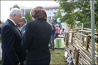 22 августа 2009 г., Барнаул   День рождения Барнаула - выставка цветов и "Город мастеров"