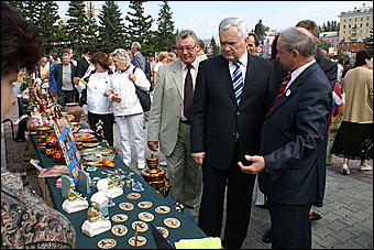 22 августа 2009 г., Барнаул   День рождения Барнаула - выставка цветов и "Город мастеров"