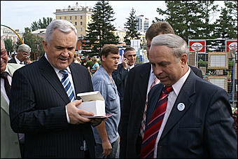 22 августа 2009 г., Барнаул   День рождения Барнаула - выставка цветов и "Город мастеров"