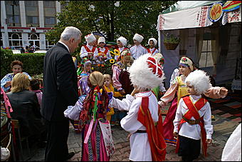 22 августа 2009 г., Барнаул   День рождения Барнаула - выставка цветов и "Город мастеров"