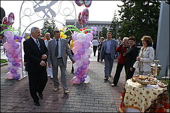 22 августа 2009 г., Барнаул   День рождения Барнаула - выставка цветов и "Город мастеров"