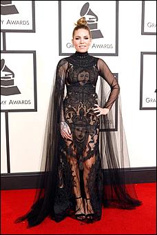 17 февраль 2016 г., Барнаул    Самые откровенные и странные наряды на Grammy 2016 года