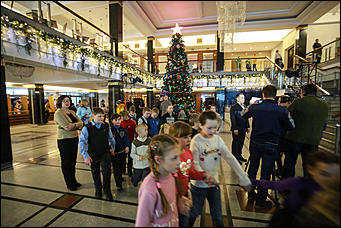 21 декабря 2019 г., Барнаул   "Космический Новый год": в Барнауле стартовали губернаторские елки