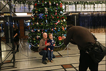 21 декабря 2019 г., Барнаул   "Космический Новый год": в Барнауле стартовали губернаторские елки