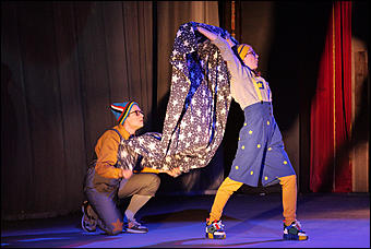 21 декабря 2019 г., Барнаул   "Космический Новый год": в Барнауле стартовали губернаторские елки