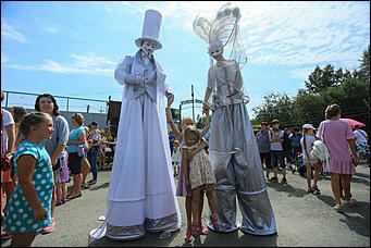 6 августа 2017 г., Барнаул. Екатерина Смолихина Саксофон для волка и скрипка для льва: барнаульский зоопарк отметил седьмой день рождения