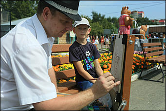 6 августа 2017 г., Барнаул. Екатерина Смолихина Саксофон для волка и скрипка для льва: барнаульский зоопарк отметил седьмой день рождения