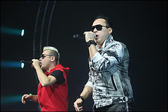 11 апреля 2019 г., Барнаул. Екатерина Смолихина   "Сколько бородатых мужчин в этом зале": как "Руки Вверх" выступили в Барнауле